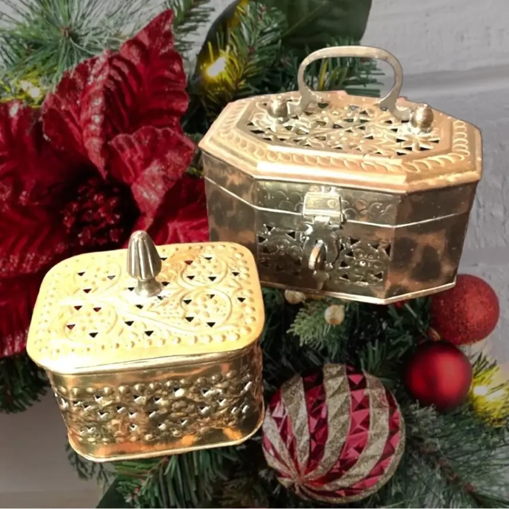 VINTAGE 70s BRASS BOXES with Floral designs KEEPSAKE OR POTPOURRI HOLDERS
